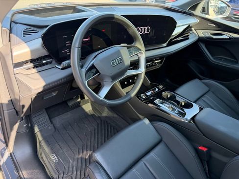 Used 2025 Audi Q6 e-tron Premium Plus w/ Premium Plus AWD/4WD image 18