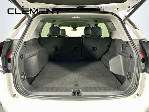 Used 2023 GMC Terrain SLT w/ Tech Package AWD/4WD image 11
