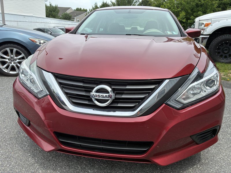 Used 2017 Nissan Altima 2.5 S w/ Power Driver Seat Package FWD image 2
