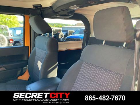 Used 2012 Jeep Wrangler Sport AWD/4WD image 16
