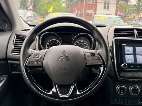 Used 2024 Mitsubishi Outlander Sport SE AWD/4WD image 18