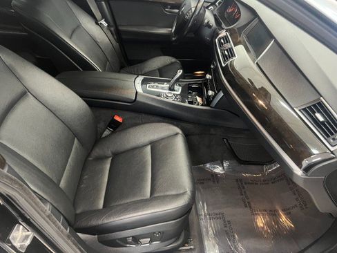 Used 2010 BMW 550i Gran Turismo xDrive image 14