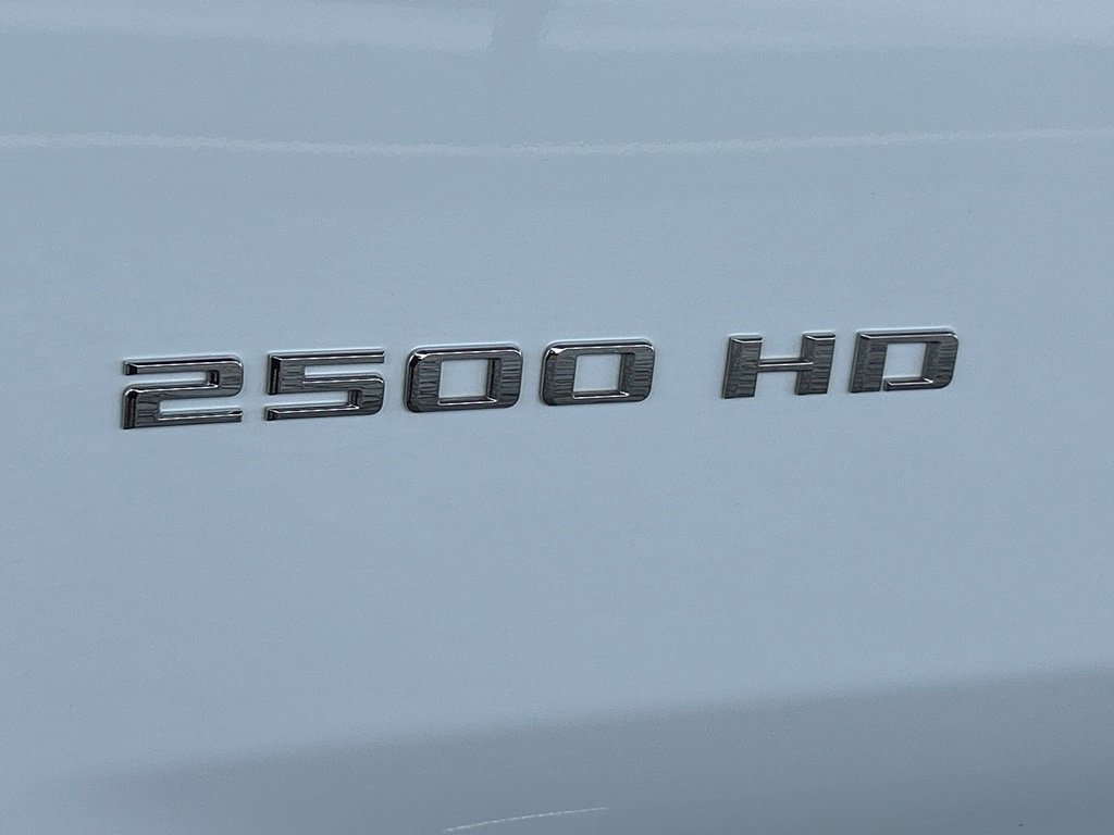 Used 2025 Chevrolet Silverado 2500 LT w/ Convenience Package AWD/4WD image 18