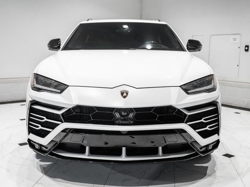 Used 2020 Lamborghini Urus image 4