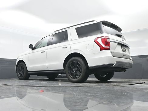 Used 2021 Ford Expedition XLT image 28