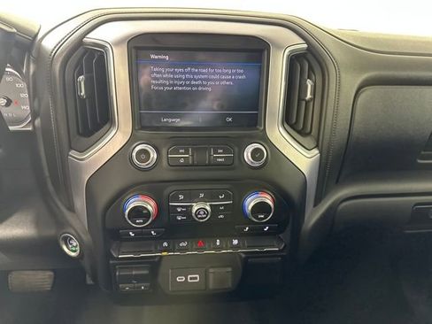 Used 2019 GMC Sierra 1500 SLE w/ SLE Value Package image 21