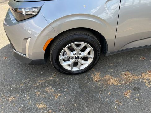 Used 2025 Kia Soul LX w/ LX Technology Package image 28