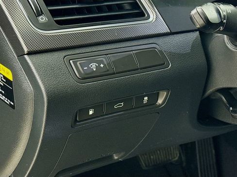 Used 2016 Hyundai Sonata Sport w/ Option Group 1V image 10