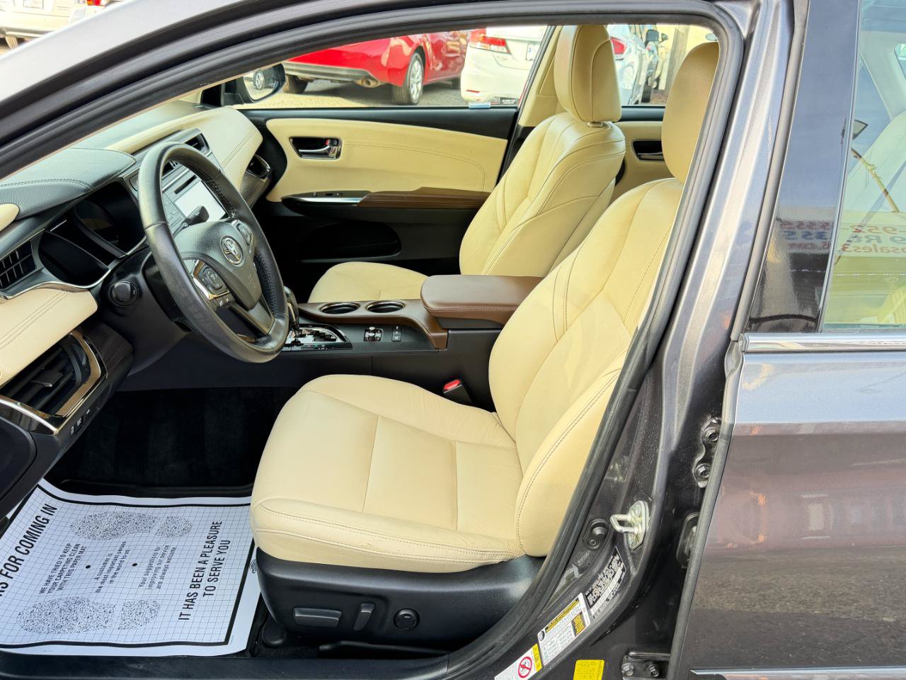 Used 2016 Toyota Avalon XLE Premium FWD image 11