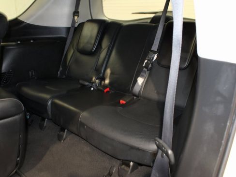 Used 2018 INFINITI QX80 2WD w/ Driver Assistance Package image 18