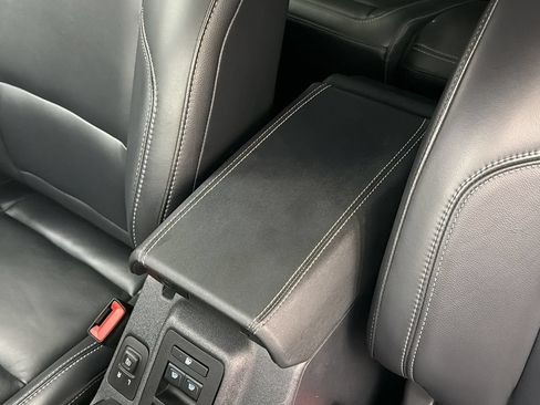 Used 2025 Ford Bronco Outer Banks AWD/4WD image 26