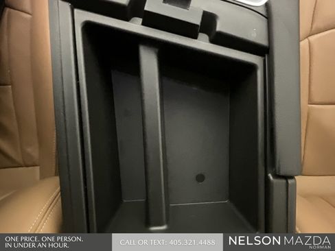 Used 2019 Buick Enclave Essence image 37