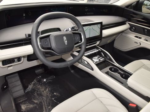New 2026 Lincoln Nautilus Premier w/ Equipment Group 102A AWD/4WD image 61