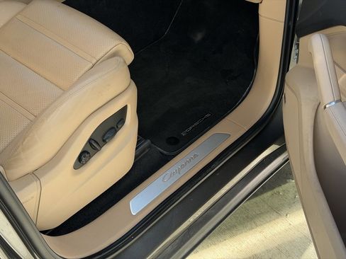 Used 2023 Porsche Cayenne image 51