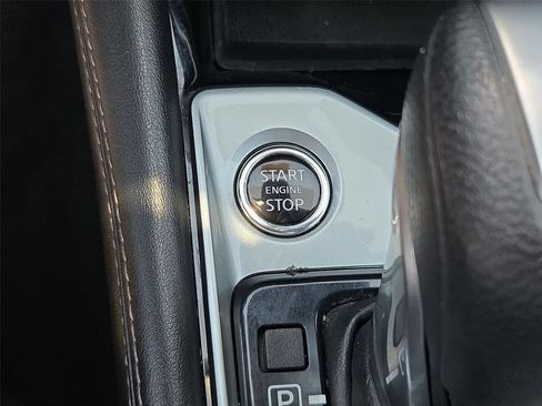 Used 2023 Nissan Altima 2.5 SV FWD image 9