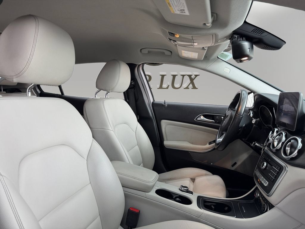 Used 2019 Mercedes-Benz GLA 250 w/ Premium Package image 15