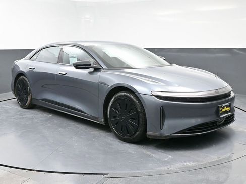 Used 2024 Lucid Air Pure image 2