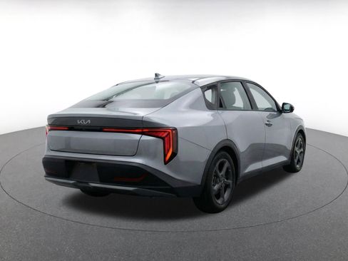 Used 2025 Kia K4 FWD image 9