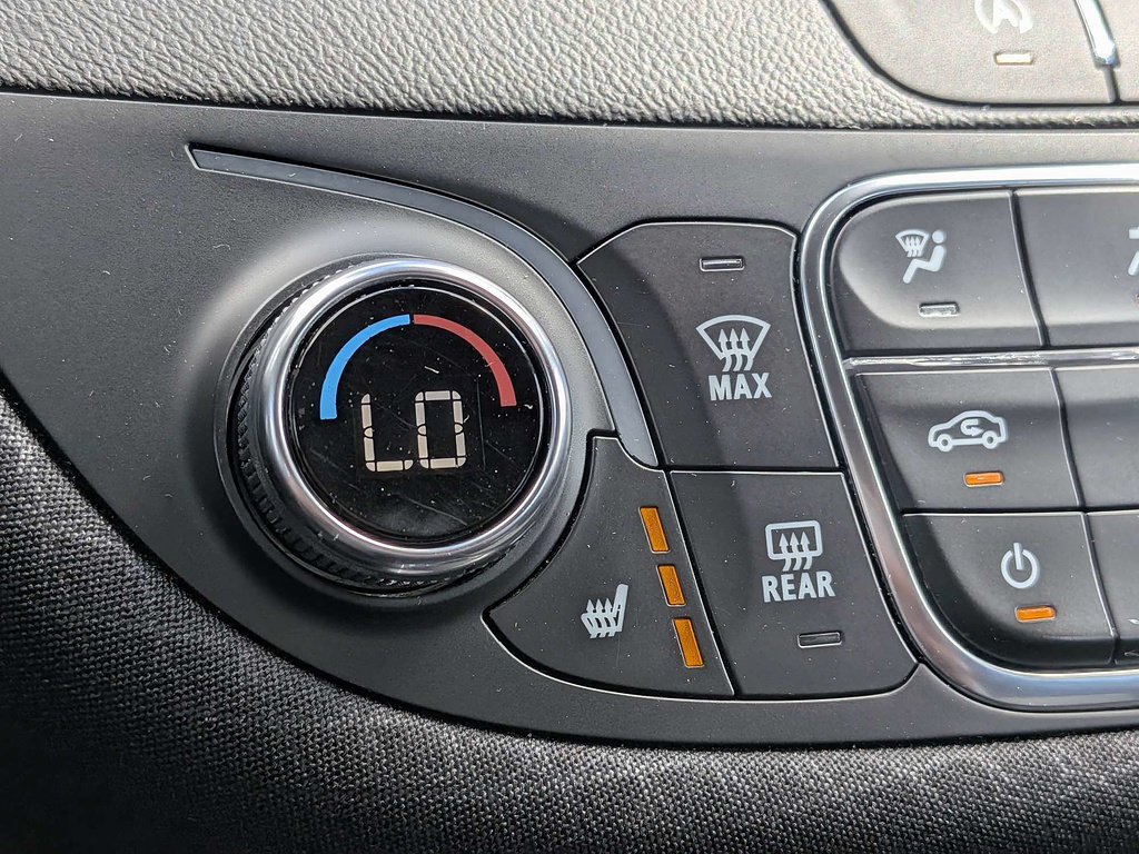 Certified 2025 Chevrolet Malibu LT FWD image 46