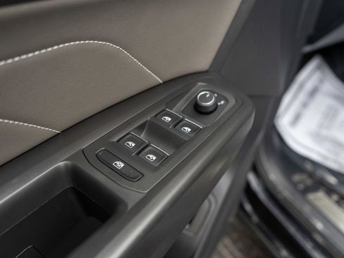 Used 2023 Volkswagen Atlas SE w/ Black Wheel Package image 15