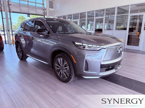 Used 2026 INFINITI QX60 Luxe FWD image 3
