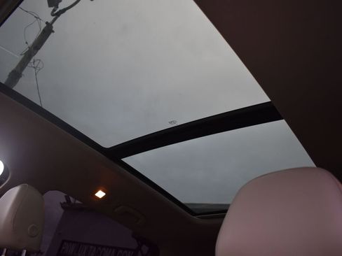 Used 2019 Volkswagen Atlas SEL Premium image 30