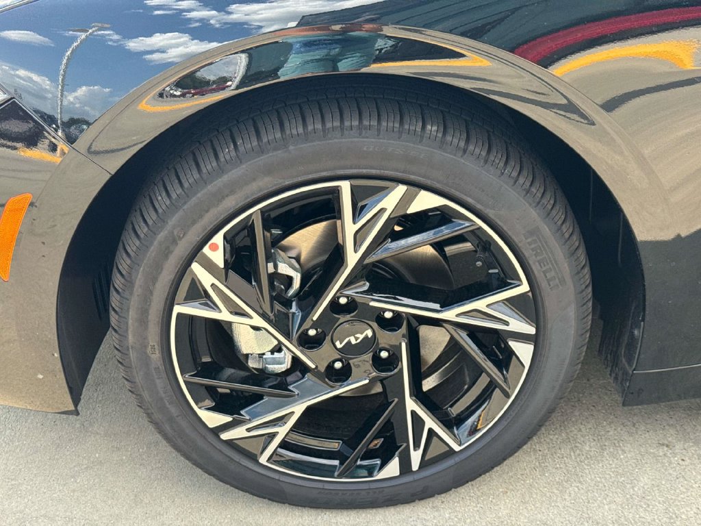 New 2026 Kia K5 GT-Line FWD image 4