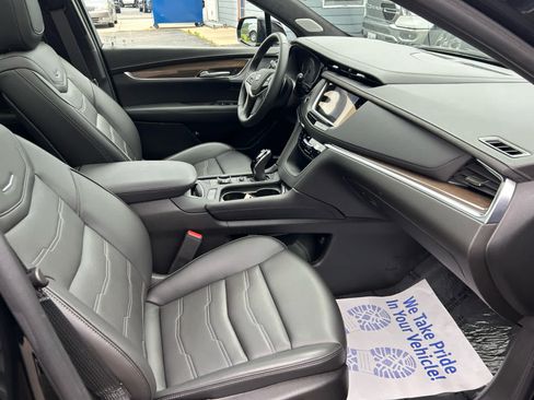 Used 2023 Cadillac XT5 Premium Luxury w/ Platinum Package AWD/4WD image 29
