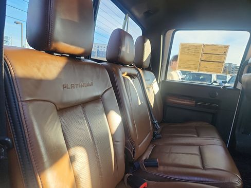 Used 2016 Ford F250 Platinum w/ FX4 Off-Road Package image 29