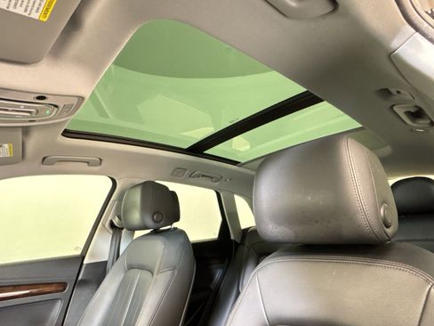 Used 2019 Audi Q5 2.0T Premium w/ Convenience Package image 14