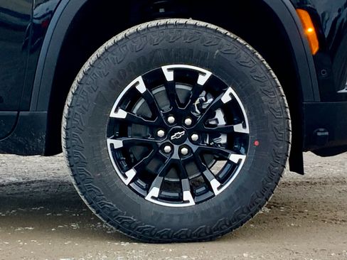 New 2026 Chevrolet Traverse Z71 w/ Enhanced Driving Package image 16