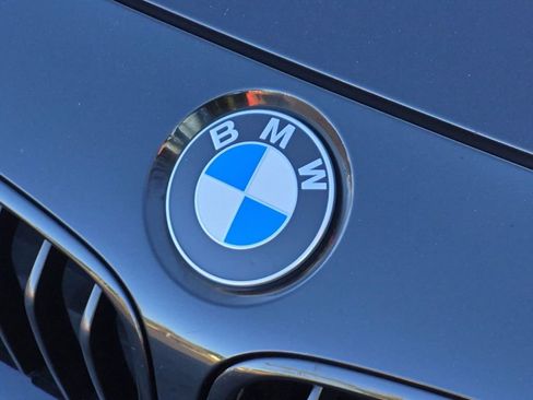 Used 2017 BMW 320i Sedan RWD image 8