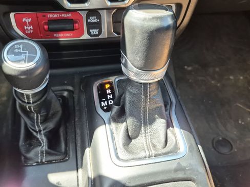 Used 2020 Jeep Gladiator Rubicon AWD/4WD image 29