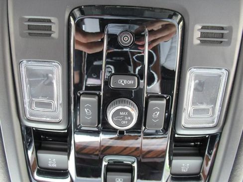 New 2026 Cadillac Escalade ESV Platinum Sport w/ LPO, ONYX Package AWD/4WD image 34