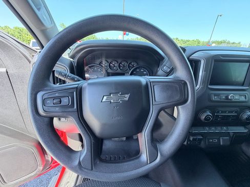 Used 2021 Chevrolet Silverado 1500 Custom Trail Boss w/ LPO, Dark Essentials Package AWD/4WD image 13