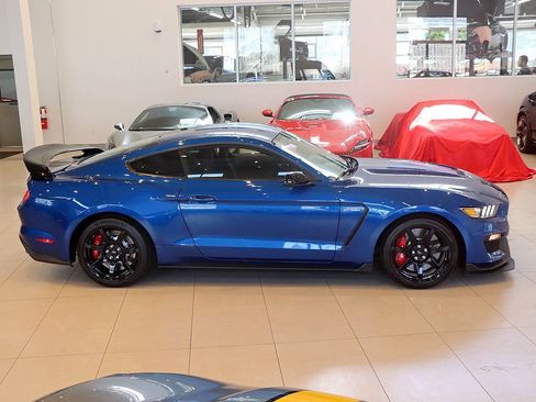 Used 2017 Ford Mustang Shelby GT350R w/ GT350R Equipment Group 920A image 18