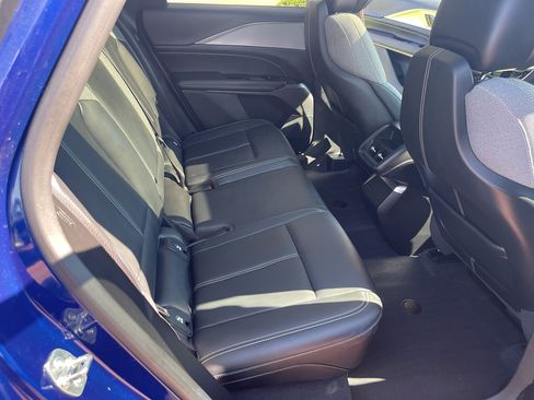 Used 2024 Cadillac Lyriq Tech AWD/4WD image 31