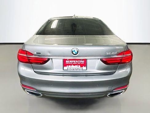 Used 2016 BMW 750i xDrive image 7