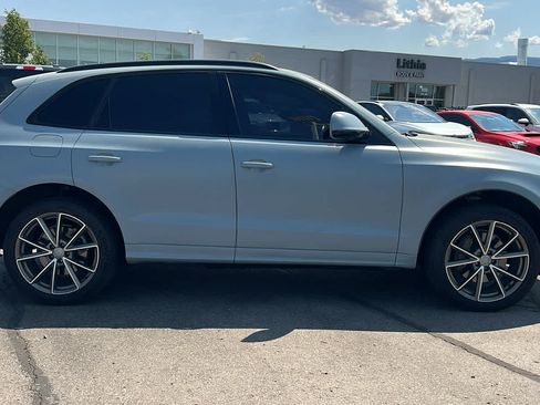 Used 2017 Audi Q5 3.0T Premium Plus w/ Technology Package AWD/4WD image 4