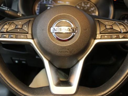 Used 2021 Nissan Kicks SV FWD image 18
