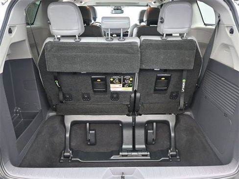 Used 2021 Toyota Sienna Limited image 29