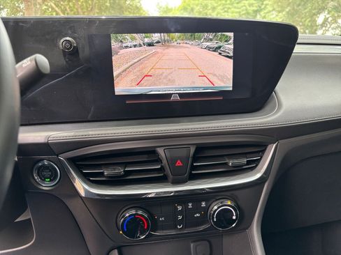 Used 2025 Buick Encore GX Preferred FWD image 17