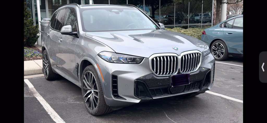 Used 2026 BMW X5 xDrive40i w/ M Sport Package AWD/4WD image 1