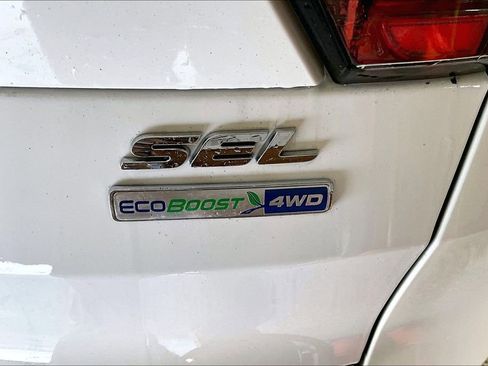 Used 2018 Ford Escape SEL w/ Canadian Touring Package image 24