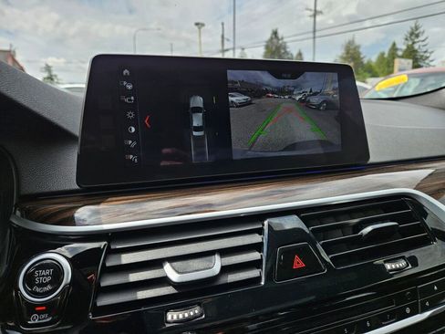 Used 2017 BMW 530i xDrive AWD/4WD image 26
