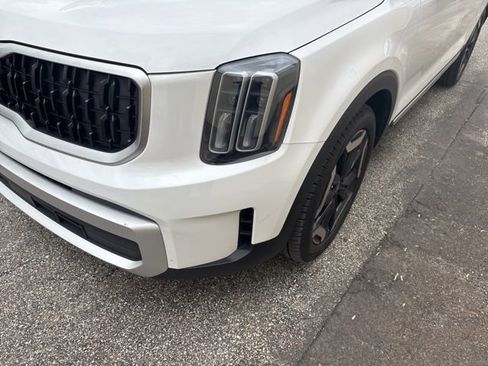 Used 2025 Kia Telluride EX AWD/4WD image 9