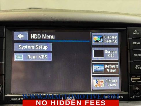 Used 2014 Chrysler Town & Country Touring image 27