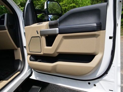 Used 2021 Ford F250 Lariat w/ Lariat Ultimate Package image 47