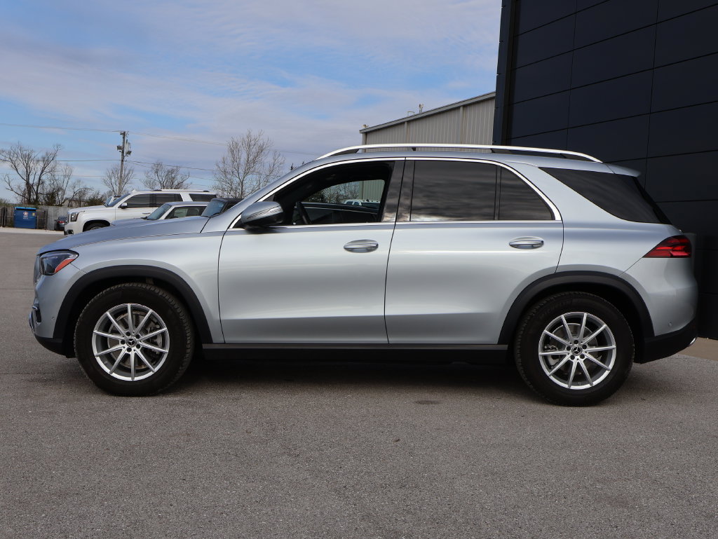Used 2025 Mercedes-Benz GLE 350 4MATIC image 2