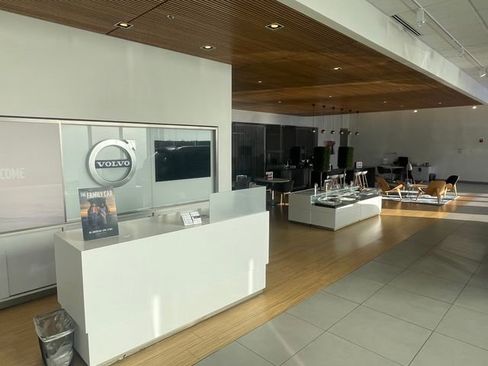 Used 2017 BMW X1 xDrive28i image 8